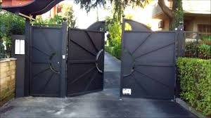 NUOVA NORMATIVA PER INSTALLAZIONE E MANUTENZIONE CANCELLI AUTOMATICI